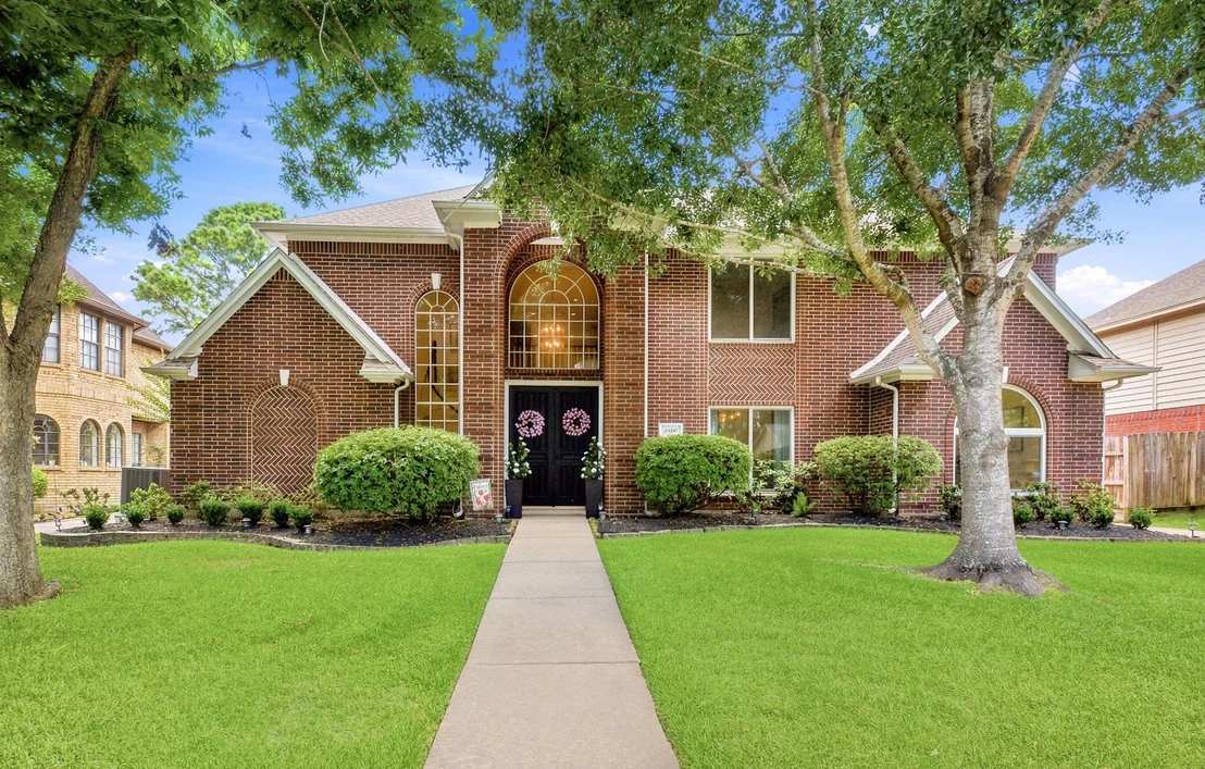 Photo of 1846 Raintree Circle