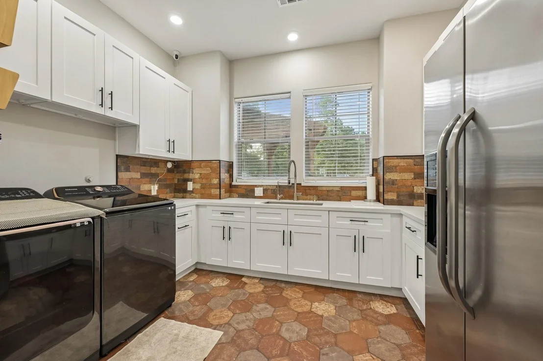 Photo of 33135 Willow Bend Road
