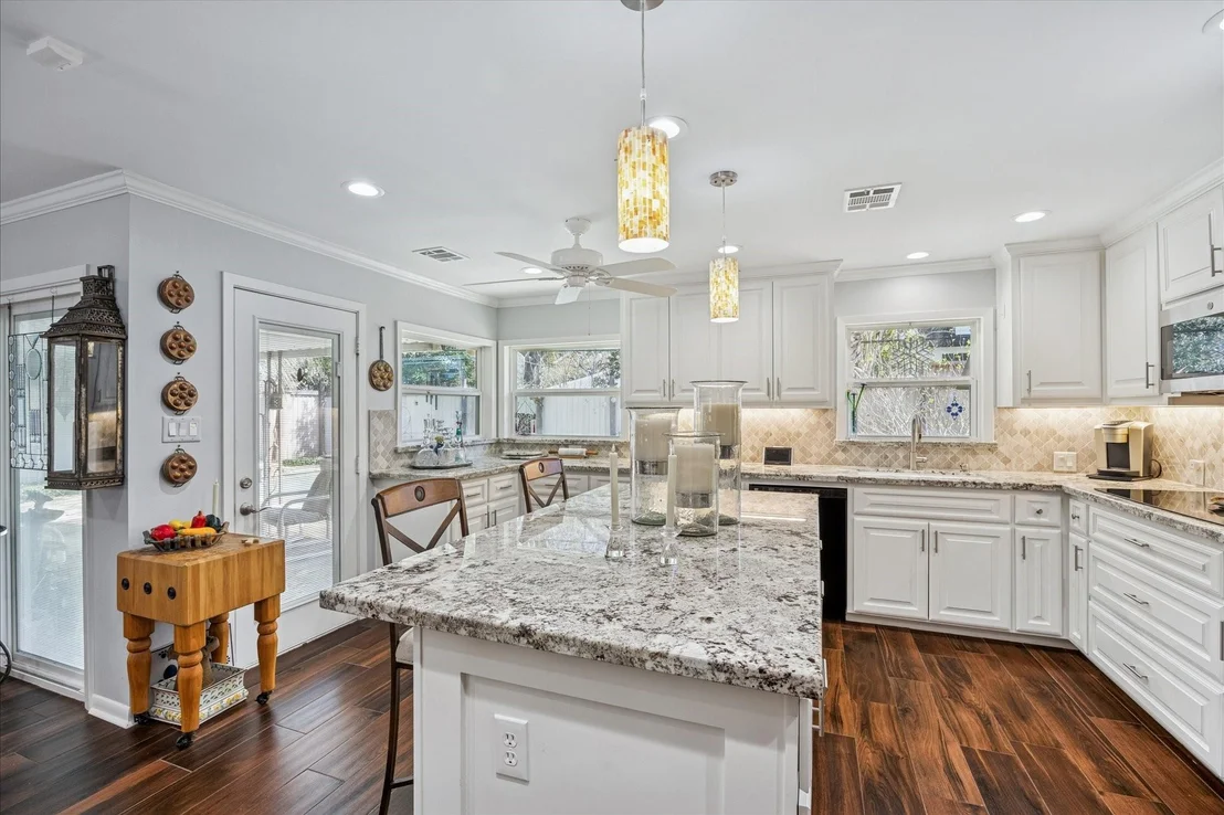 Photo of 8611 Ferris Drive