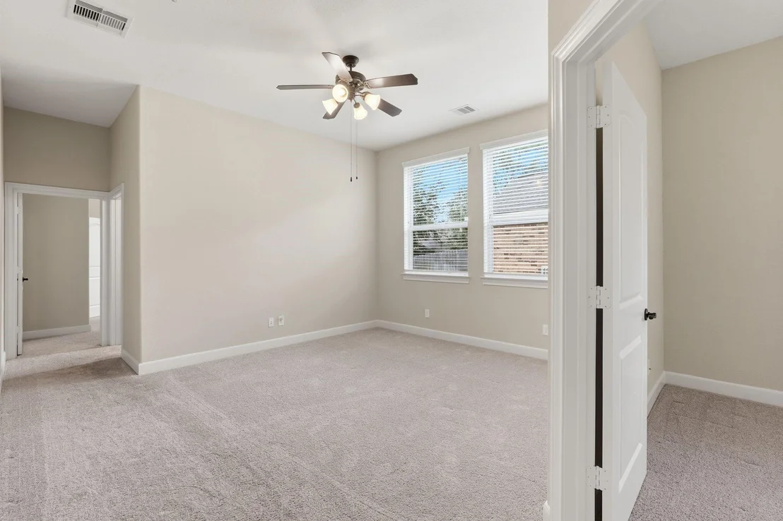 Photo of 4835 Bayou St John