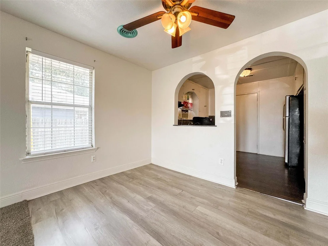 Photo of 8321 Leander Street