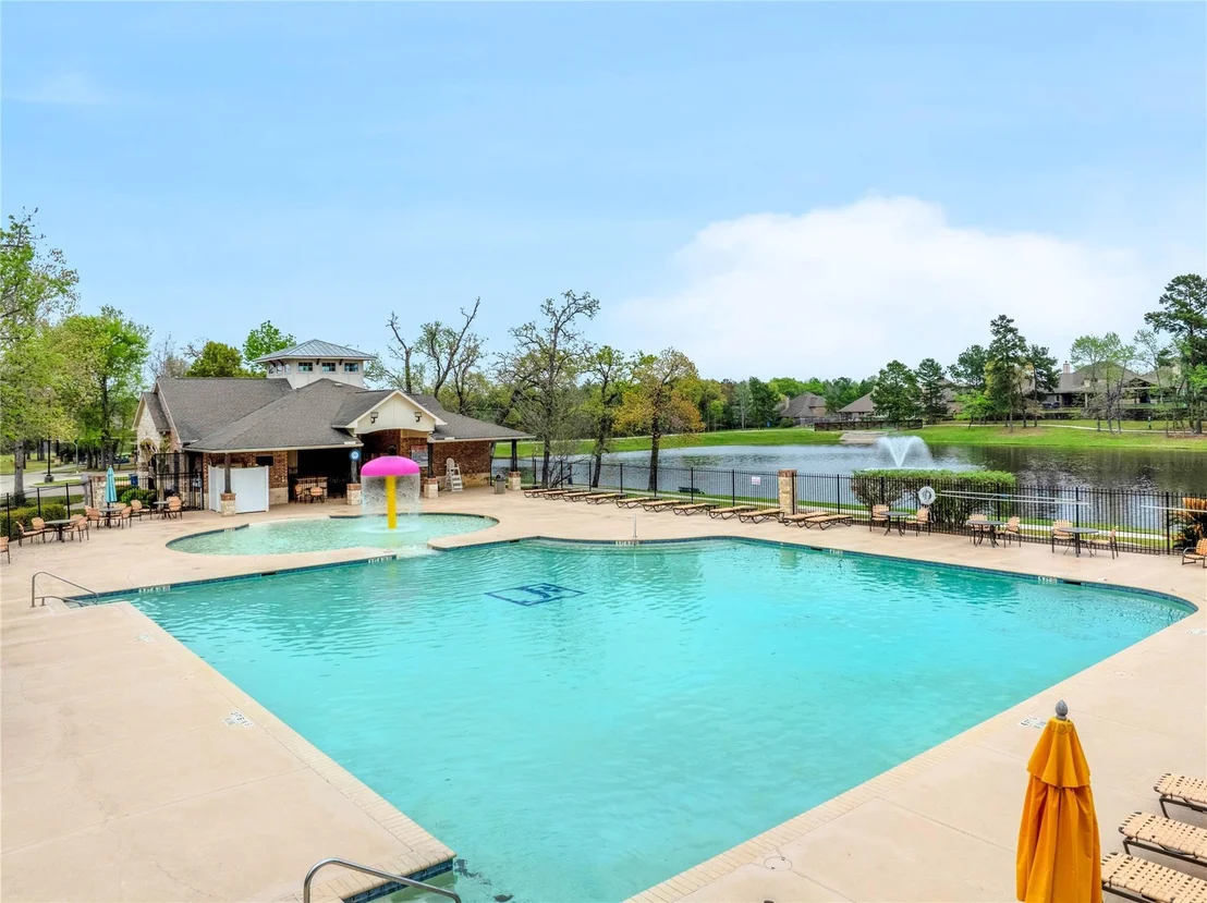 Photo of 115 Oak Estates Drive