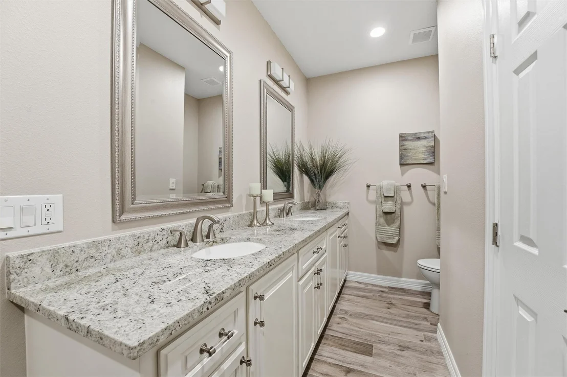 Photo of 438 Amanda Circle