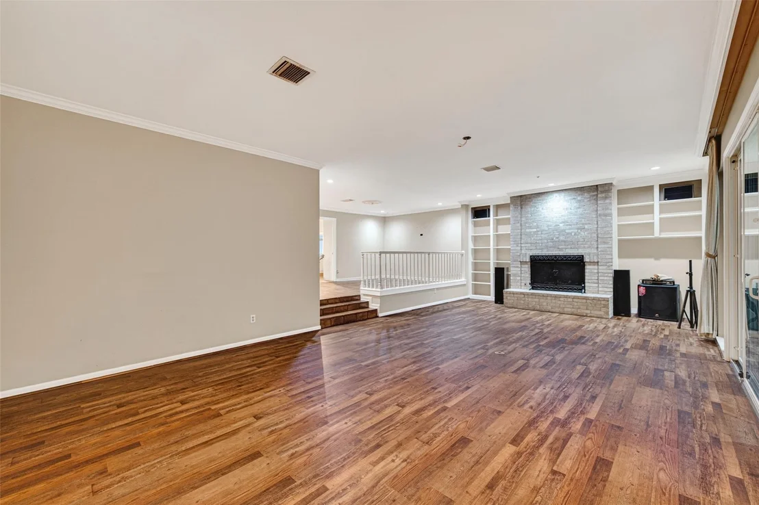 Photo of 618 Longview Drive