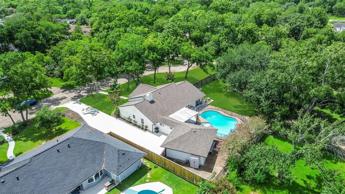 Photo of 9 Earlham Drive