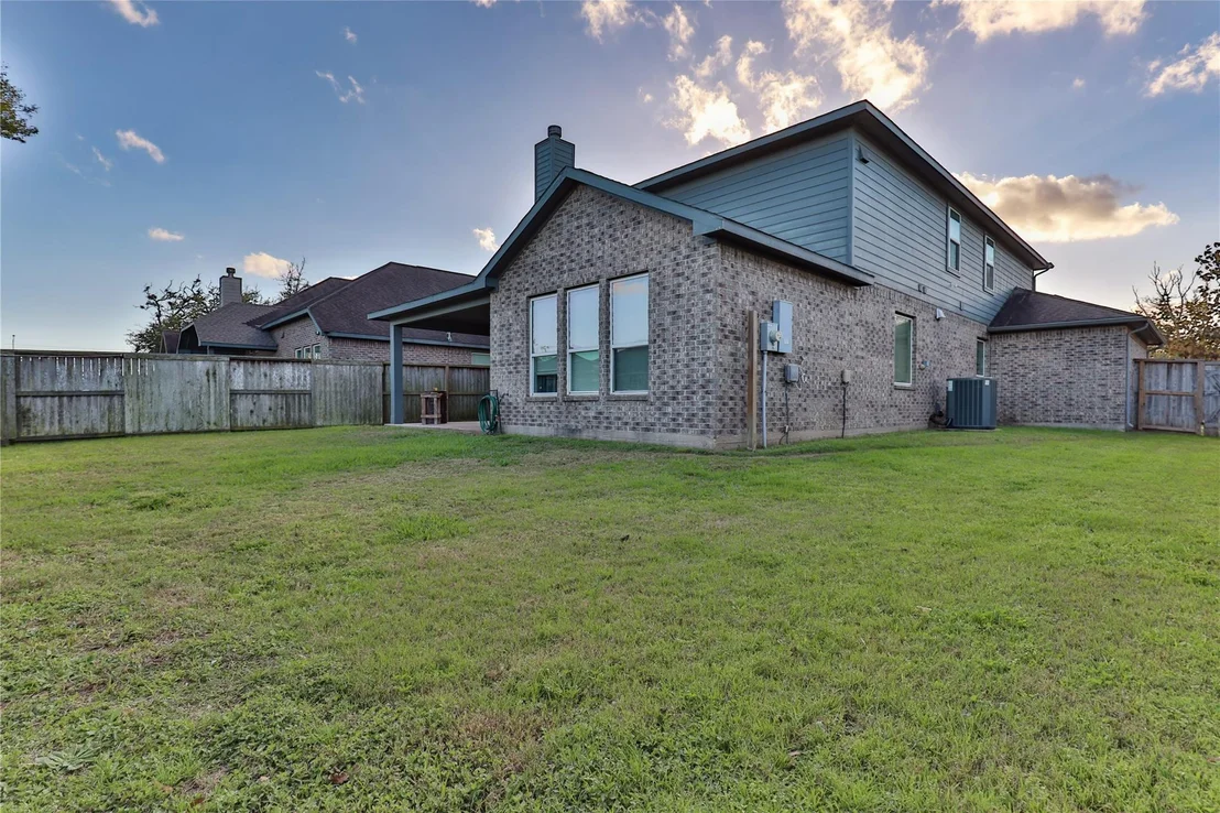 Photo of 107 Forest Bend Court