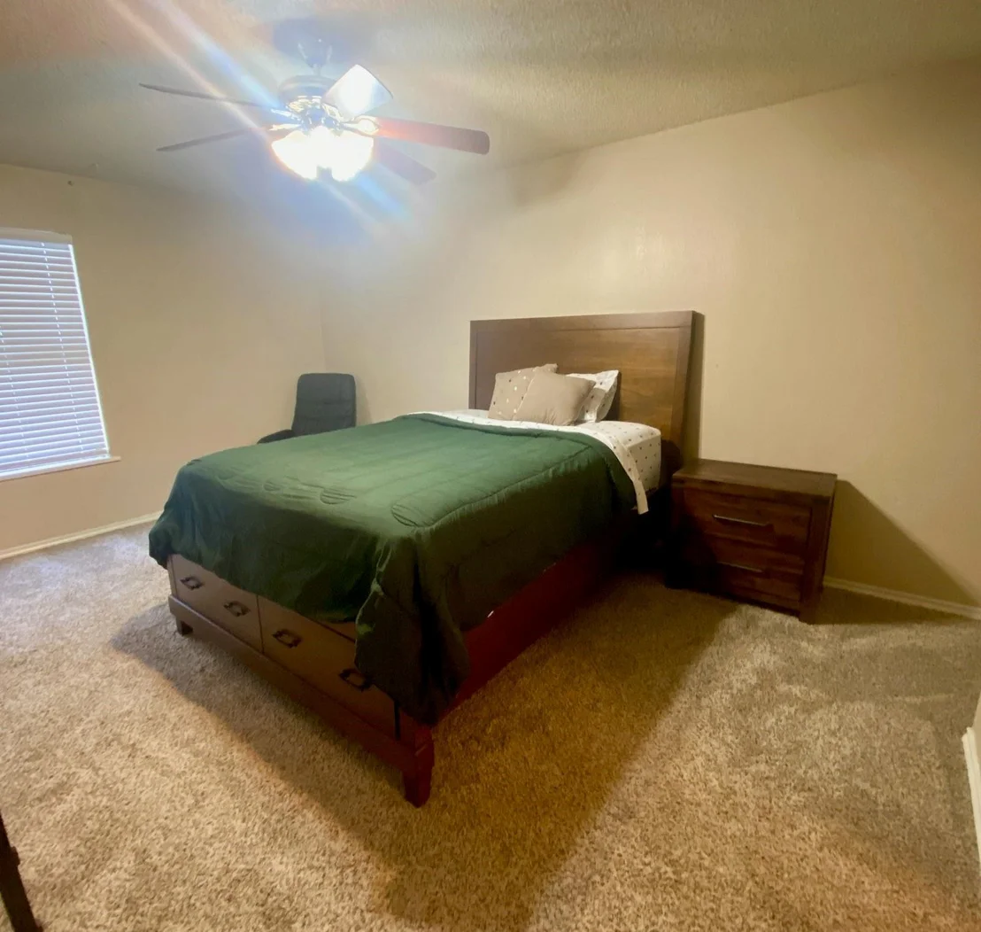 Photo of Unit 256D at 2501 Gulf Freeway
