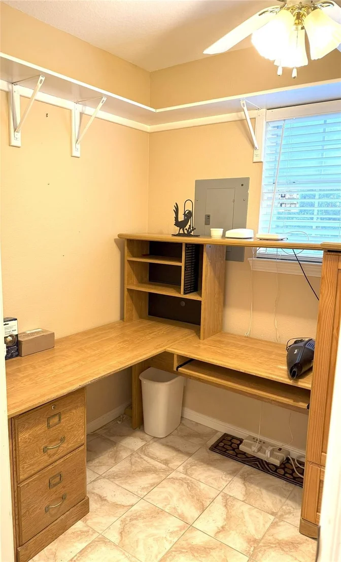 Photo of 27047 Holly Drive