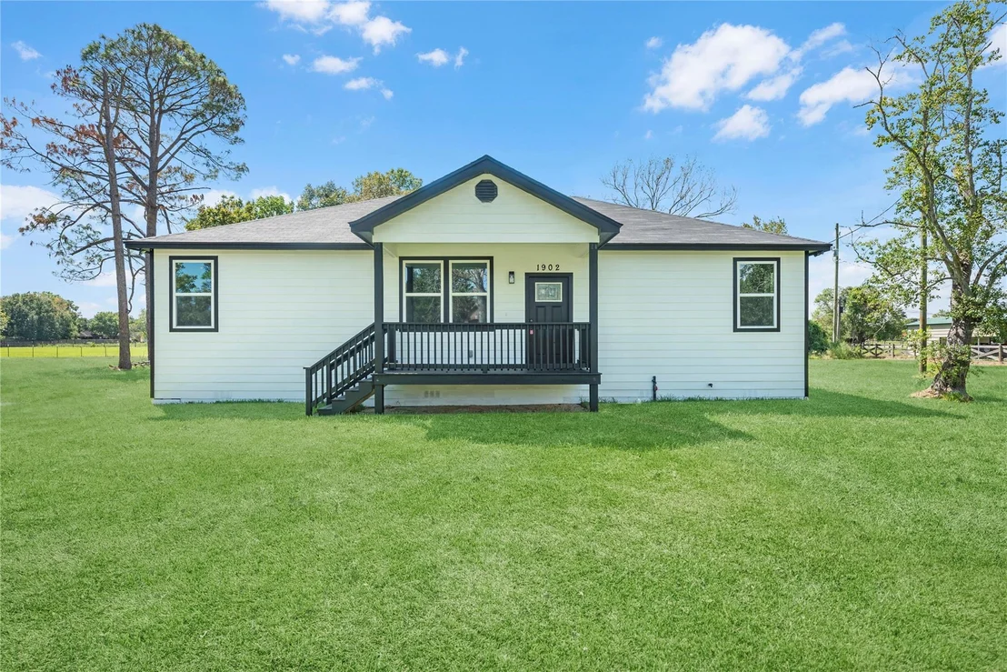 Photo of 1902 Westview Drive