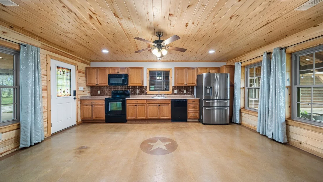 Photo of 16120 Brown Road