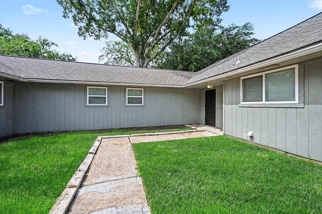 Photo of 12615 Amado Drive