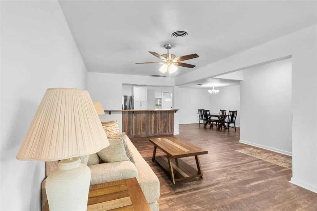 Photo of 4108 Pine Shadows Street