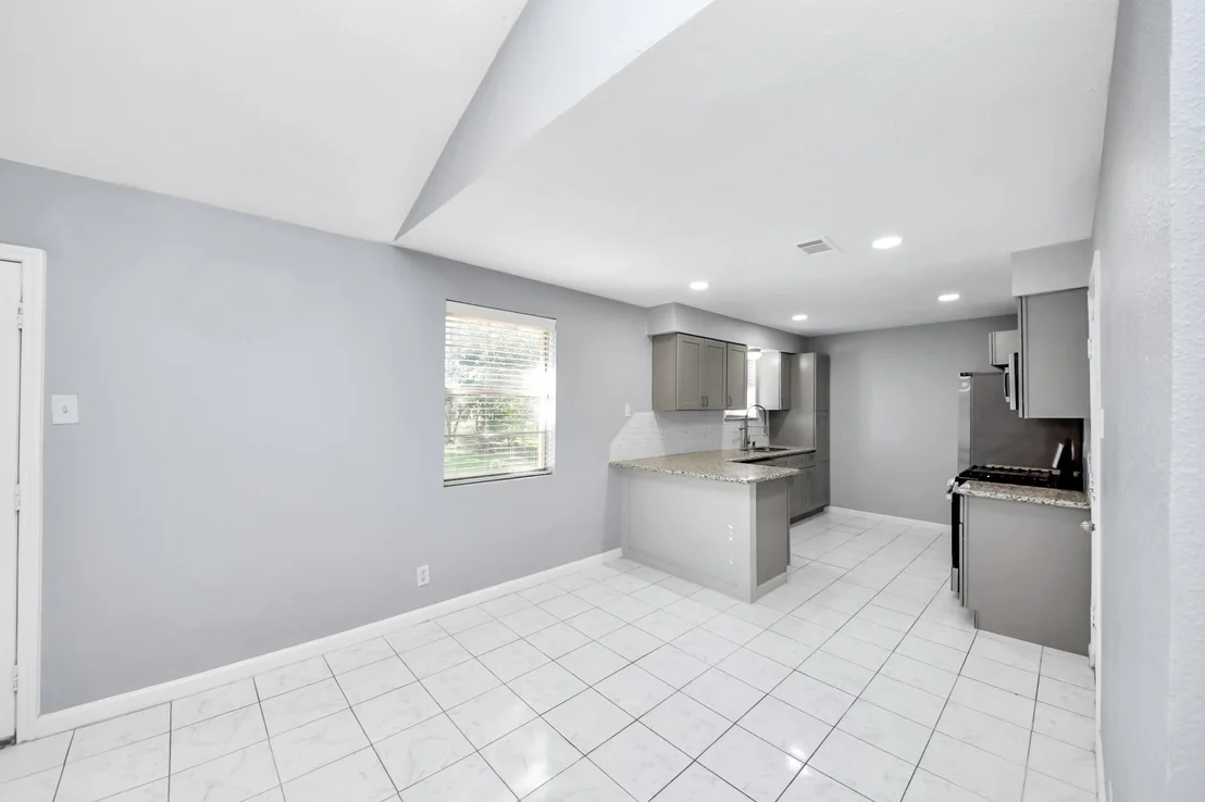 Photo of 6031 Dellfern Drive