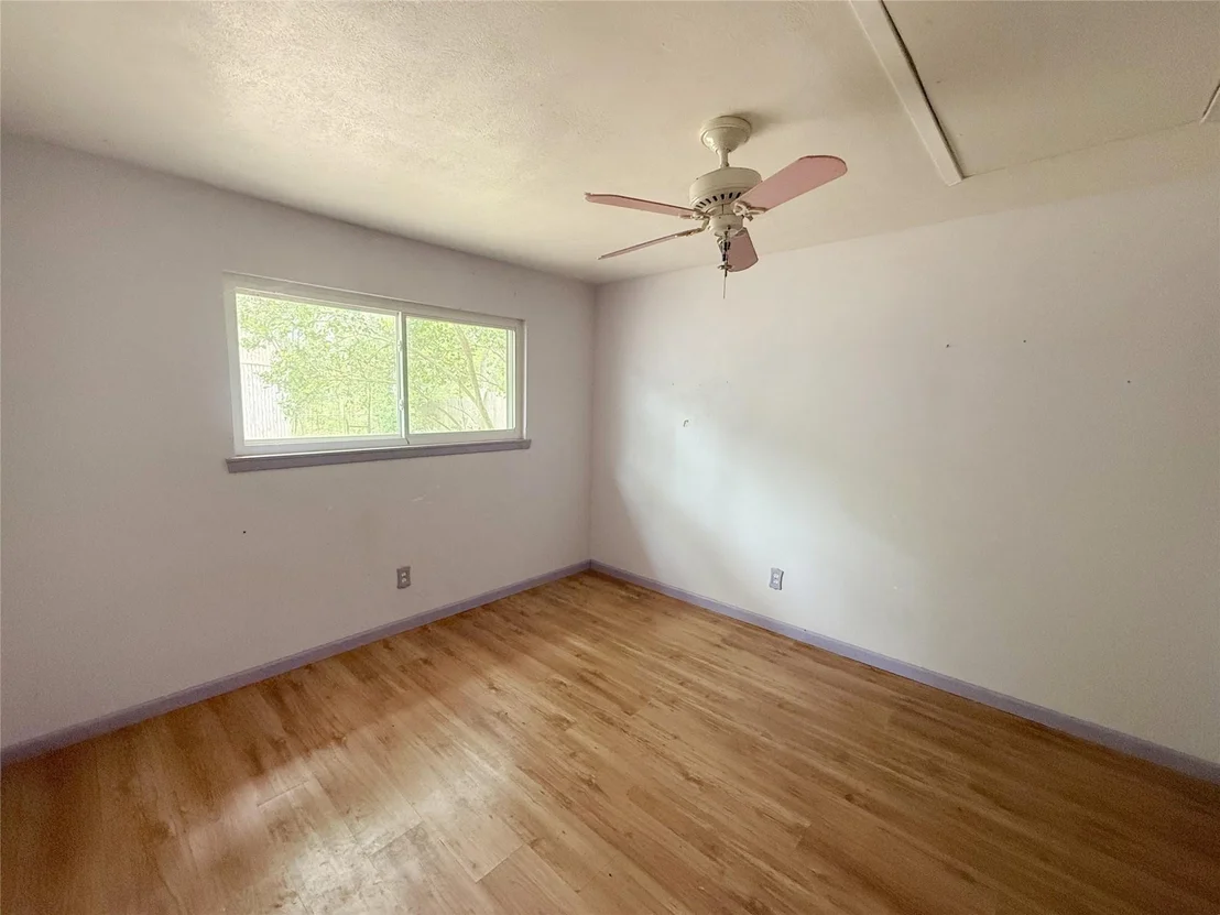 Photo of 341 Maple Lane