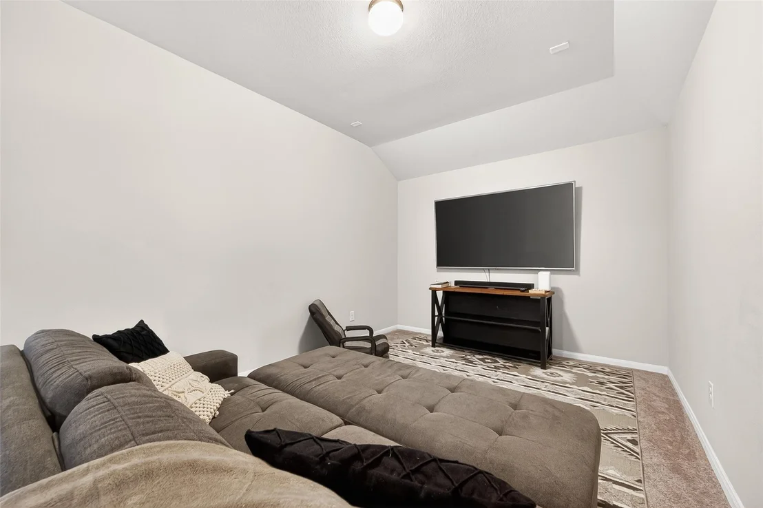 Photo of 107 Sawmill Ridge Road