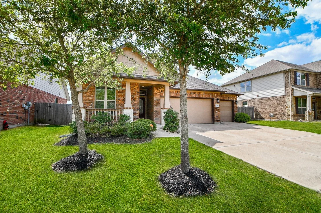 Photo of 5207 Splendid Circle