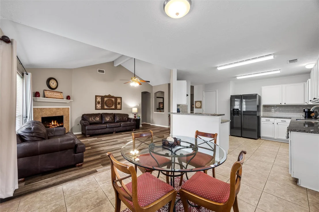 Photo of 21139 Wildcroft Drive