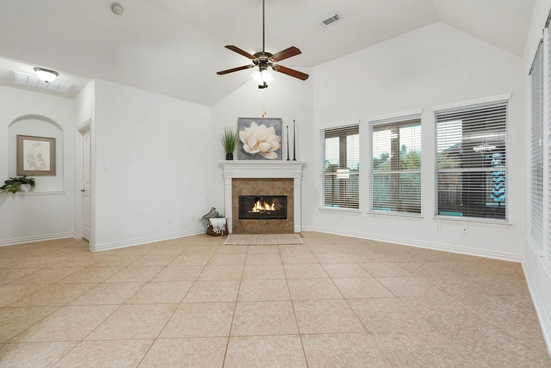 Photo of 307 Arbor Ridge Lane