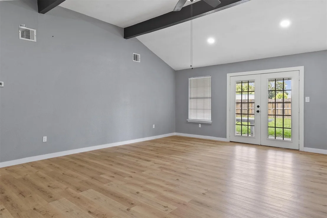 Photo of 10723 Mackenzie Drive