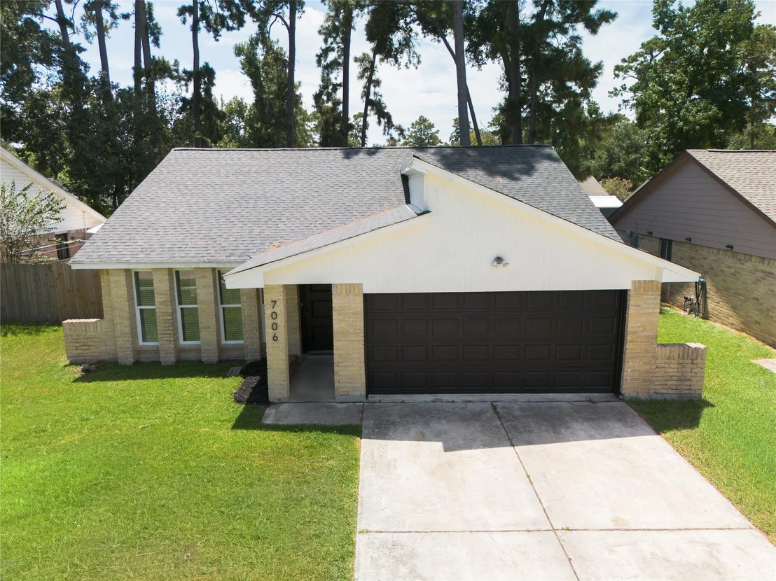 Photo of 7006 Foxfield Lane