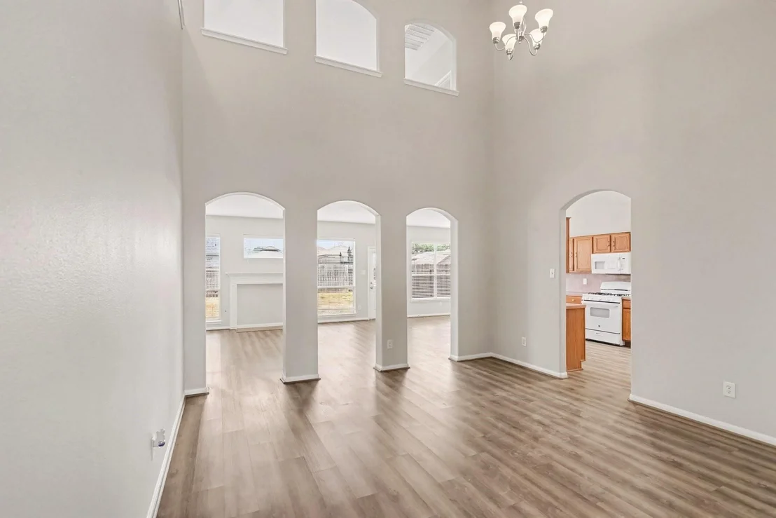 Photo of 914 Brady Bend Drive