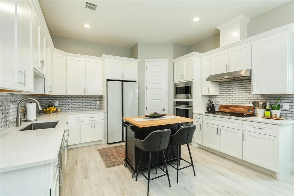 Photo of 9715 Highland Pointe Drive