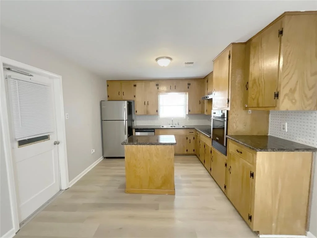 Photo of 225 Robin Street