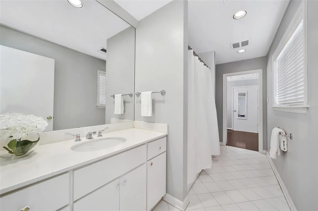 Photo of 62 Saddlebrook Lane