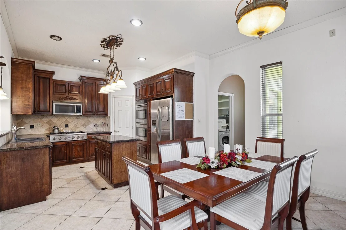 Photo of 803 Hennesey Drive