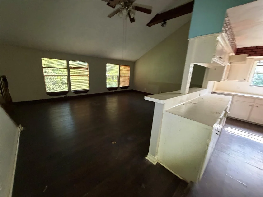 Photo of 8939 Intervale Street