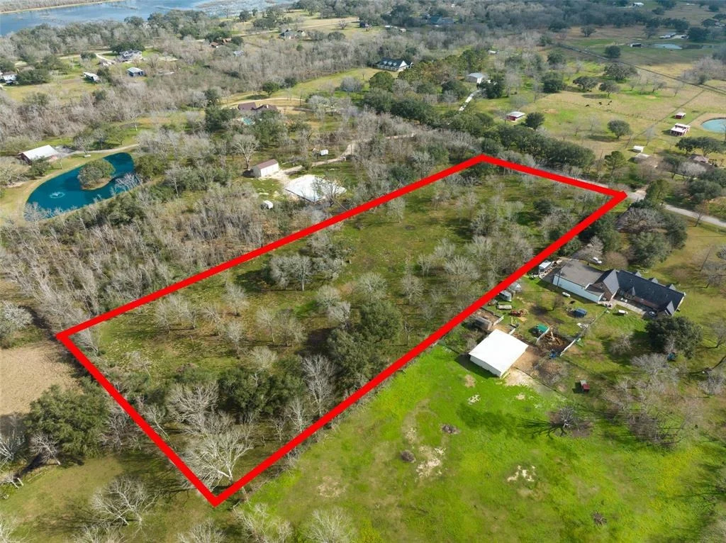 Photo of 17810 Oak Meadow Road
