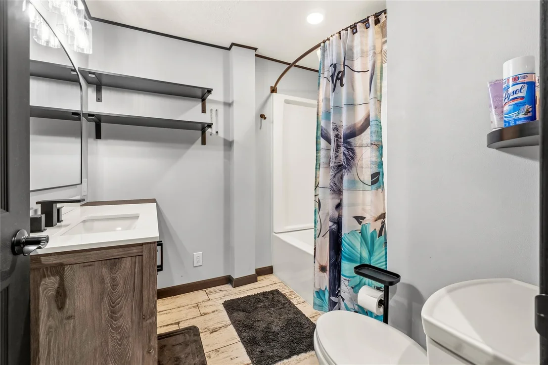 Photo of 146 Creekside Drive