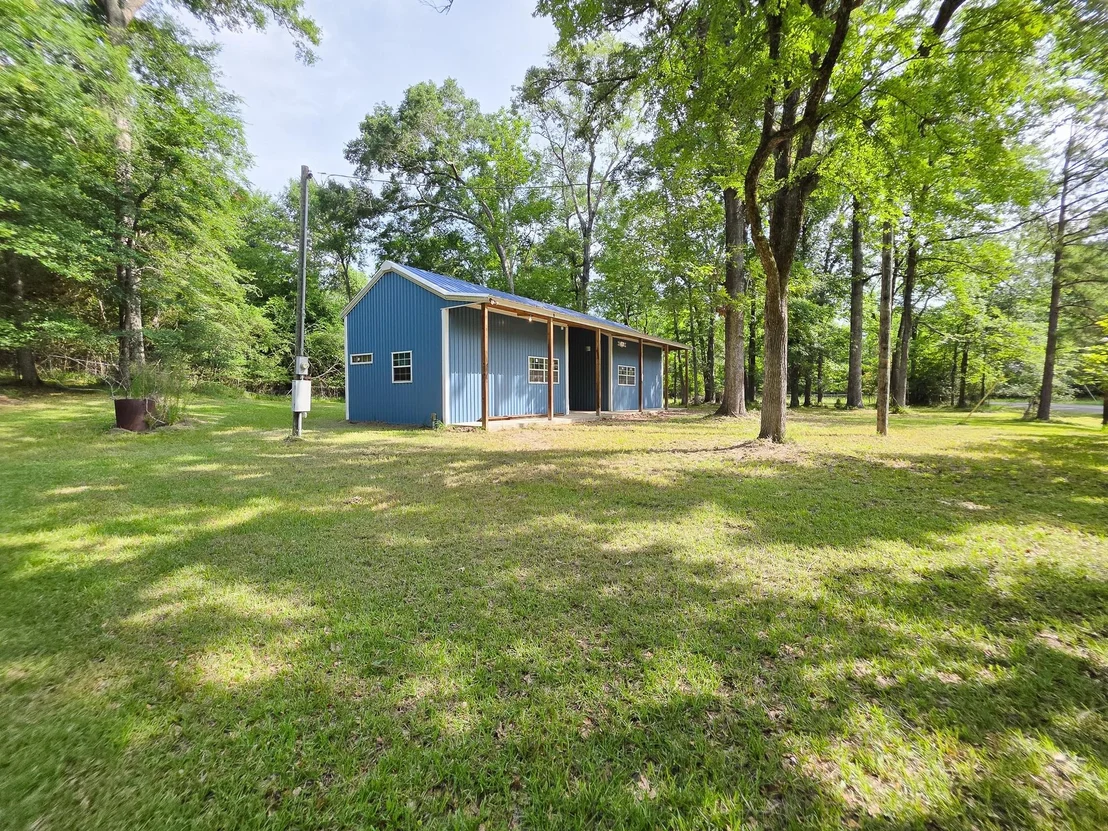 Photo of 437 E Lumbermans Road