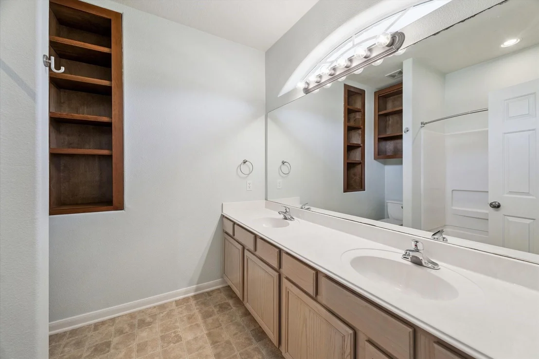 Photo of 8 Pine Way