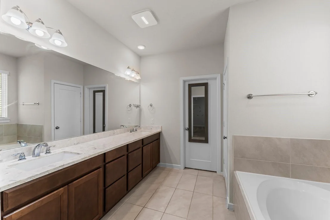 Photo of 3850 Chapman Bluff Drive