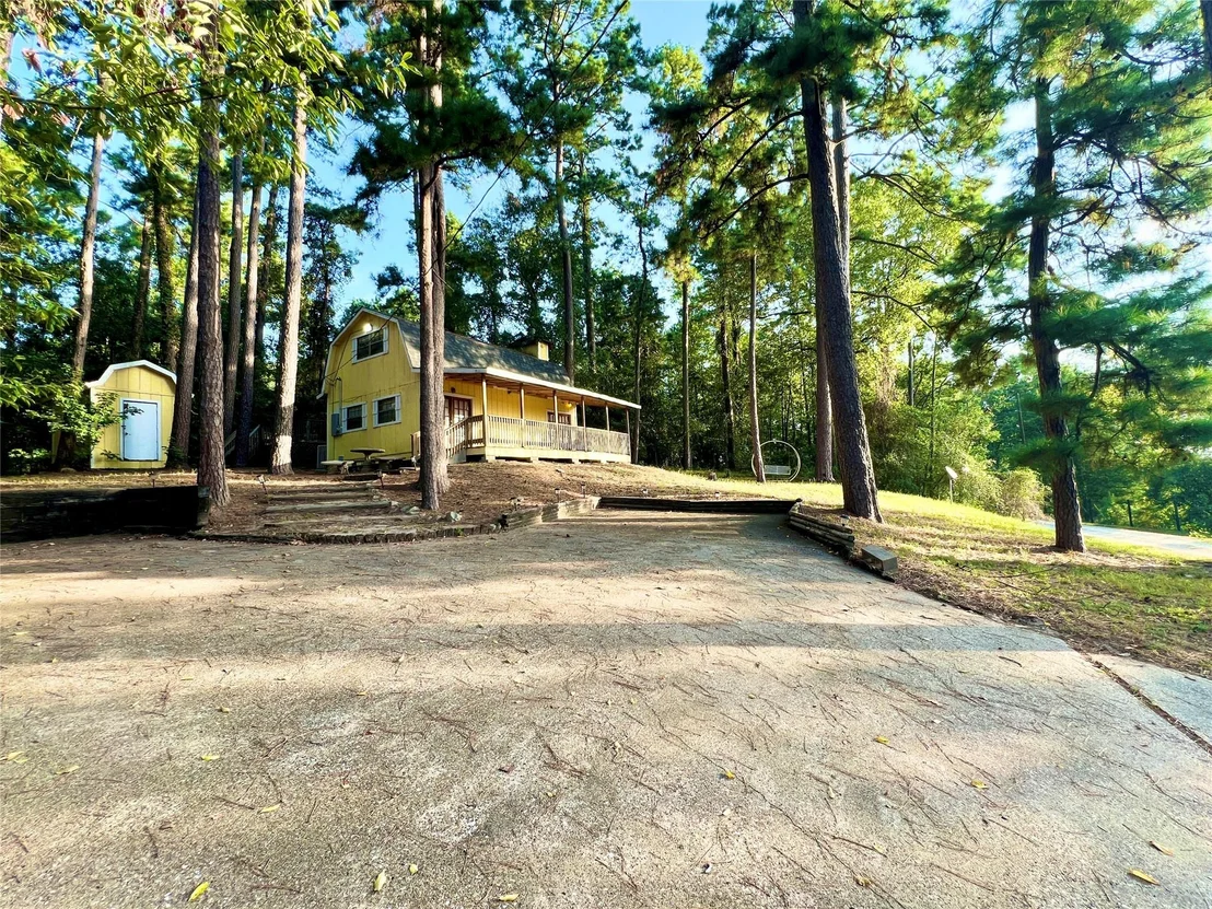 Photo of 1 Hilltop Circle