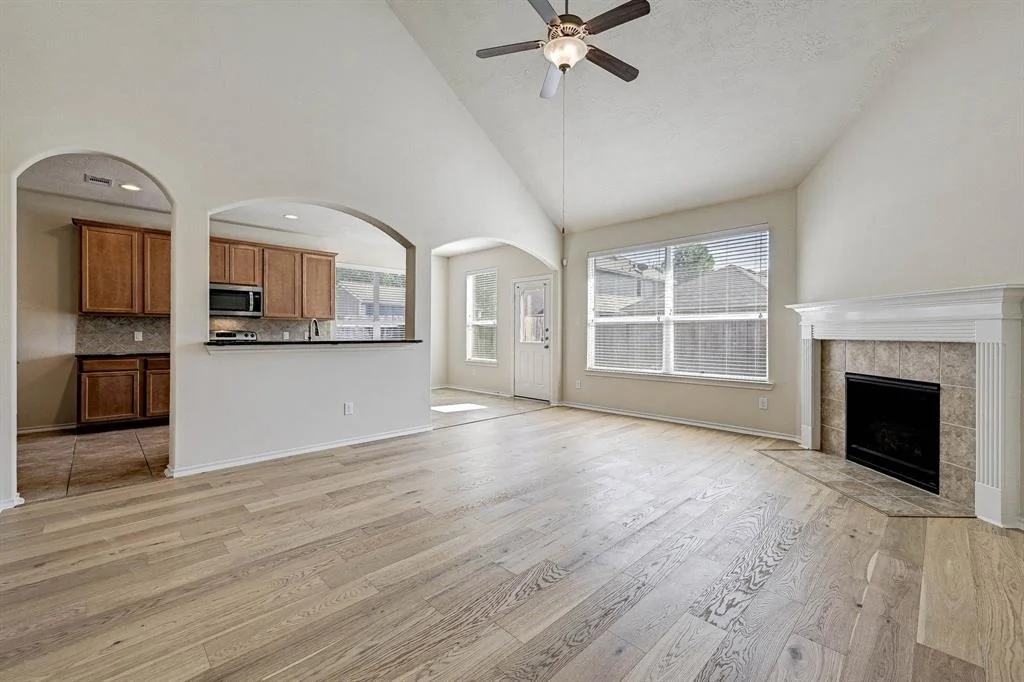 Photo of 25039 Lenora Drive