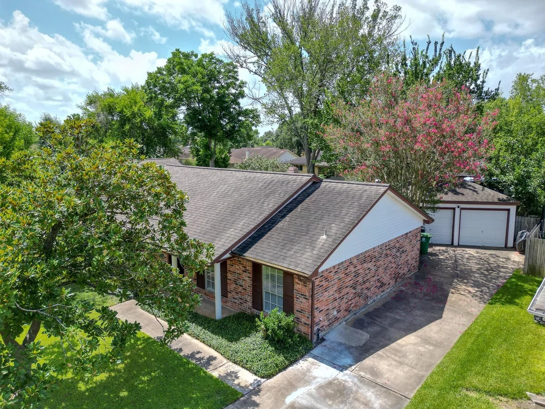 Photo of 12211 Plumpoint Drive