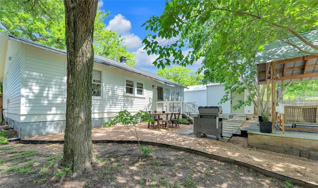 Photo of 6020 State Highway 159