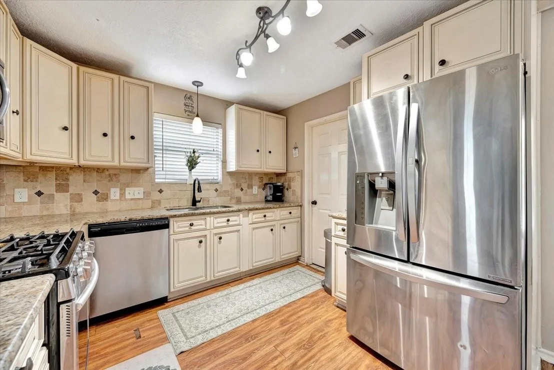 Photo of 4235 Park Ridge Drive