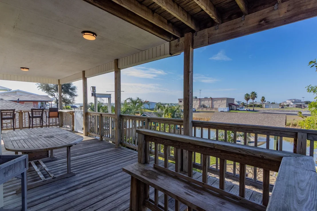 Photo of 1003 Commodore Drive