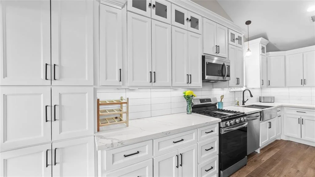 Photo of 5939 Bankside Drive