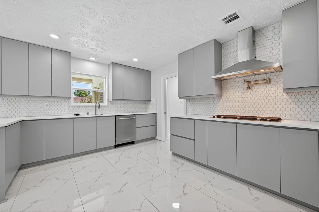 Photo of 559 Hampton Road