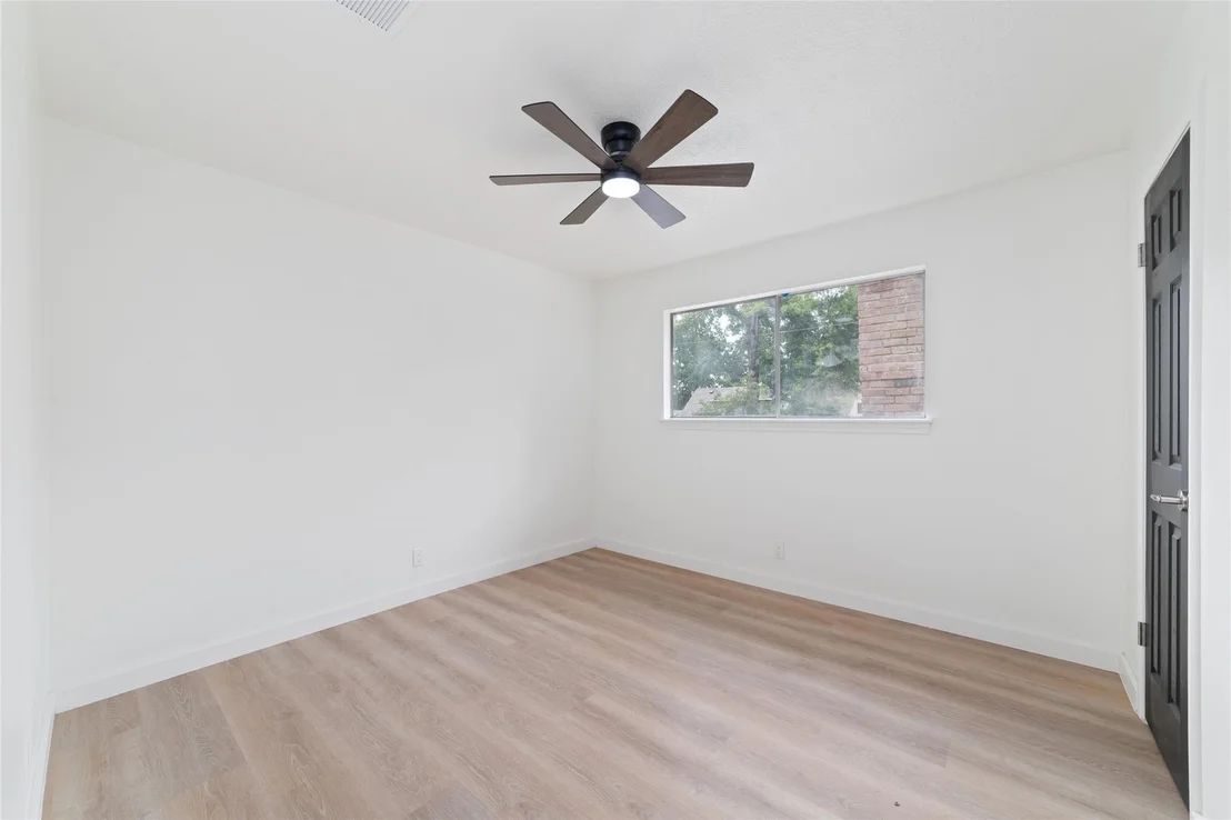 Photo of 7910 Oak Moss Drive