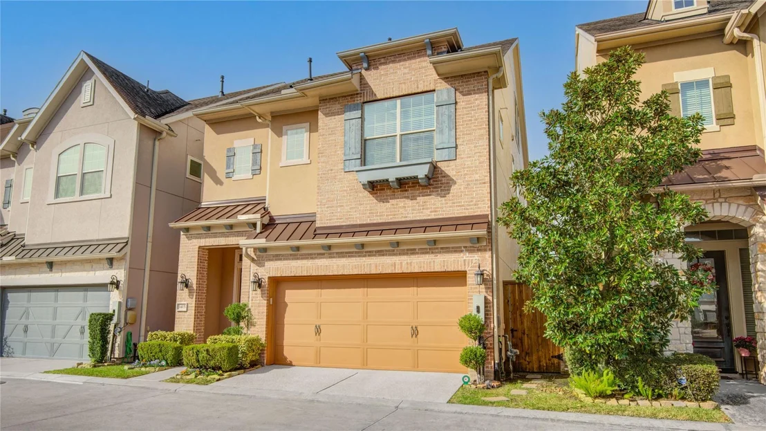 Photo of 1415 Devonshire Manor Lane