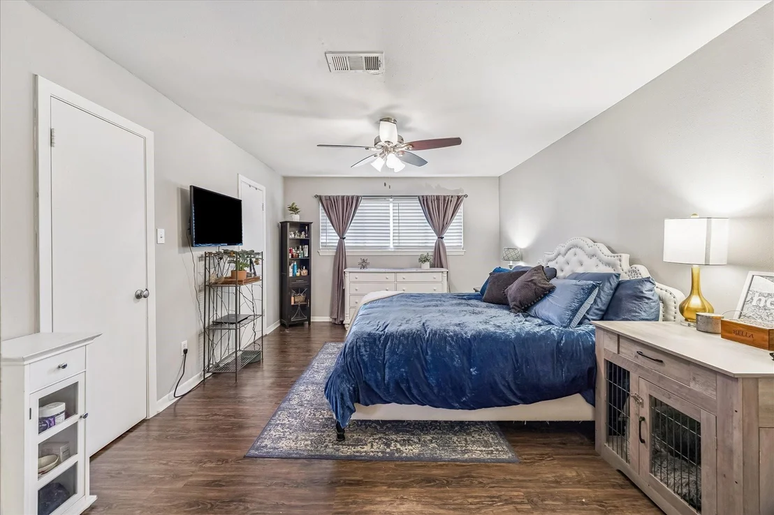 Photo of 5811 Spruce Forest Drive