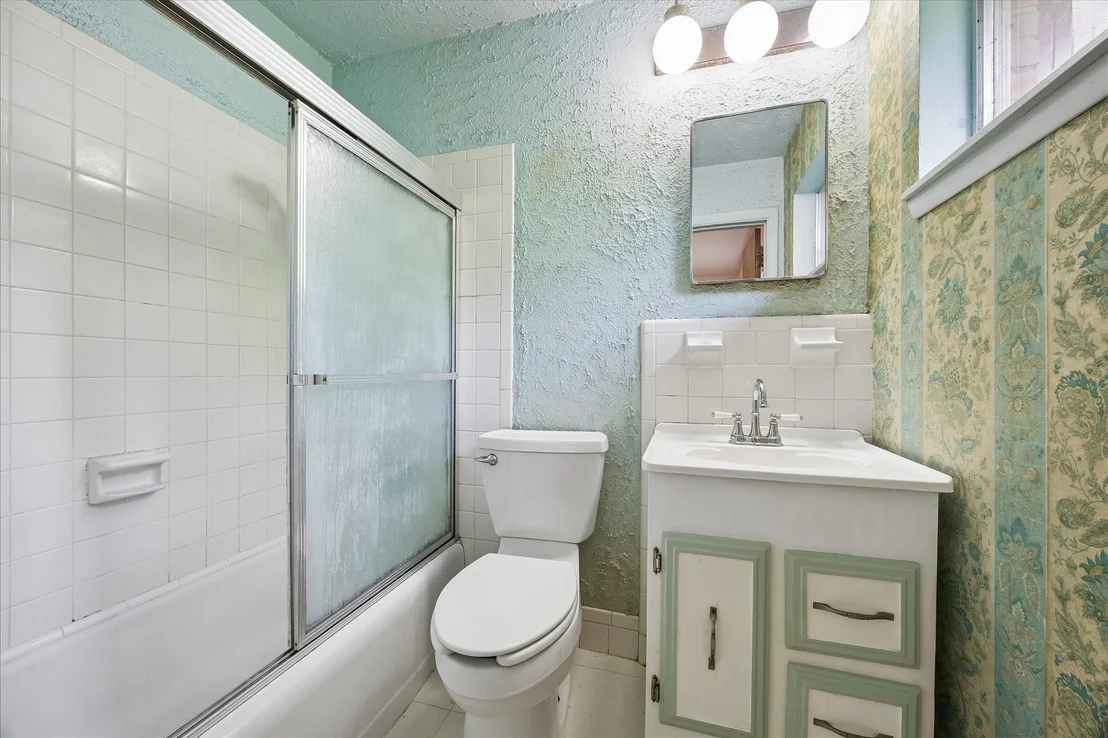 Photo of 5818 Effingham Drive