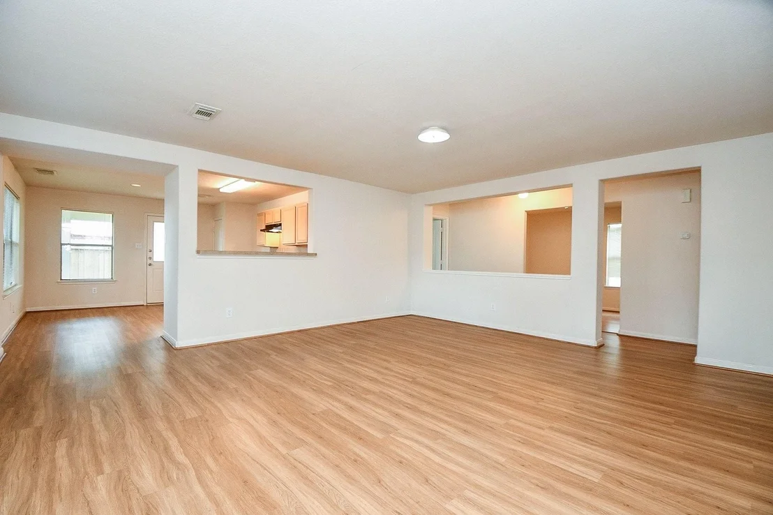 Photo of 29530 Legends Glen Drive