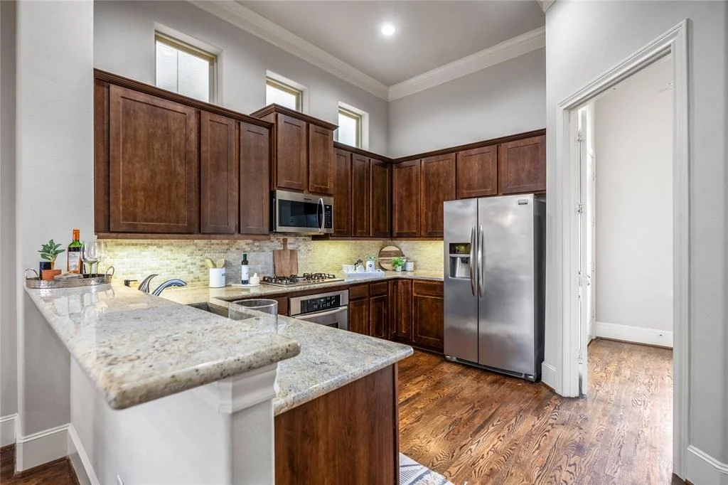 Photo of 10913 Upland Park