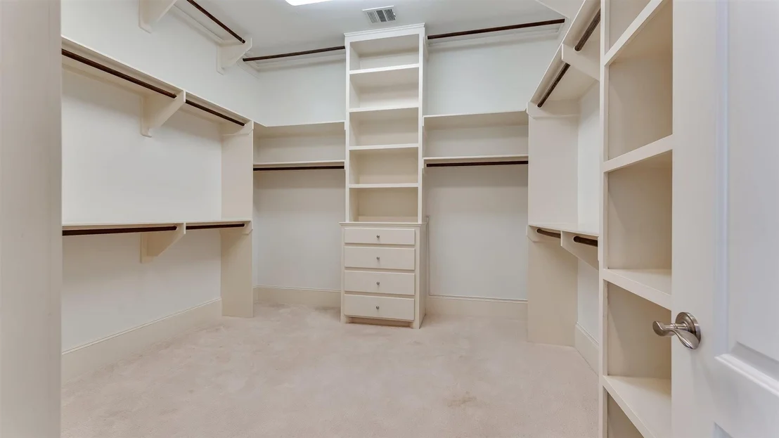 Photo of Unit E at 1700 Sunset Boulevard